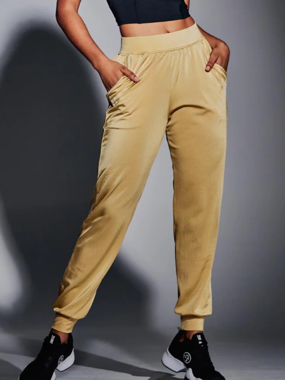 Zumba Runway Slim Ankle joggers Medium Gold - Picture 8 of 11